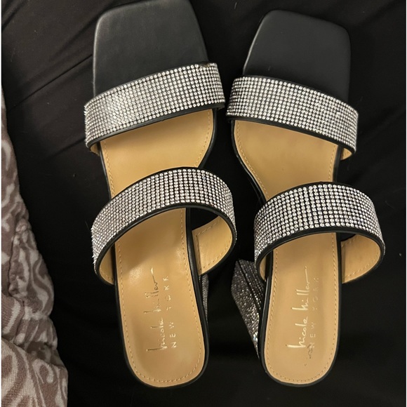 size 8 sparkly heels - Picture 1 of 3